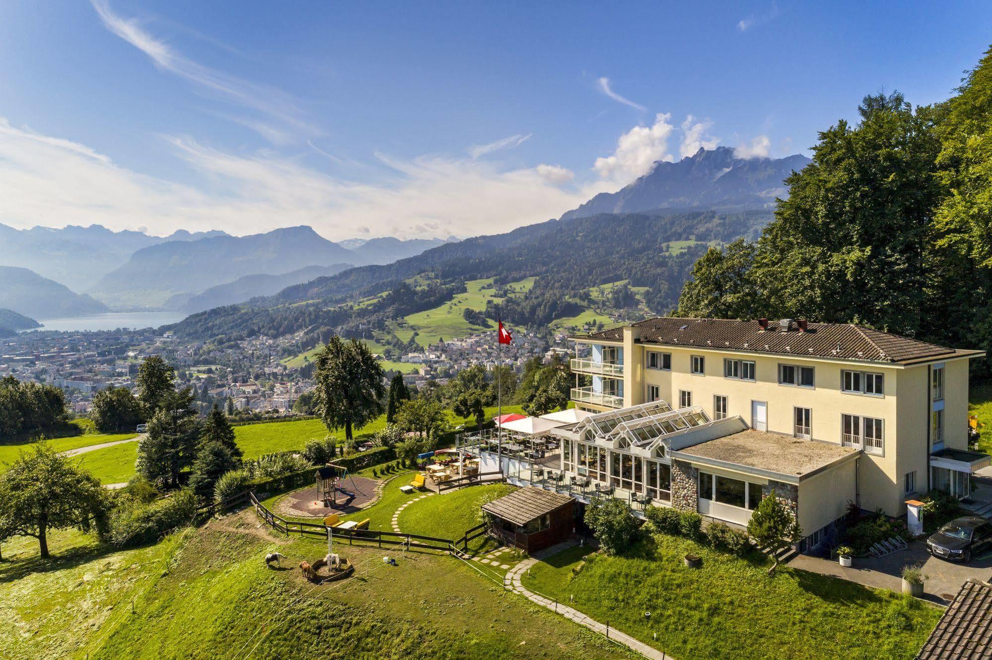 Hotel Sonnenberg Lucerne ภายนอก รูปภาพ